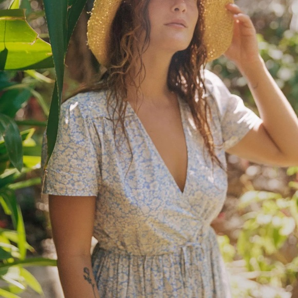 Christy Dawn Dawn dress in Daisies Blue - Picture 2 of 9